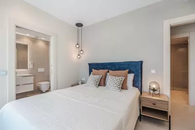 Middle Floor Apartment in Estepona