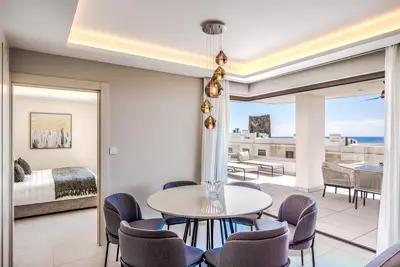 Middle Floor Apartment in Estepona
