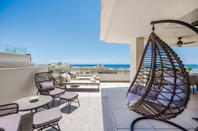 Middle Floor Apartment in Estepona