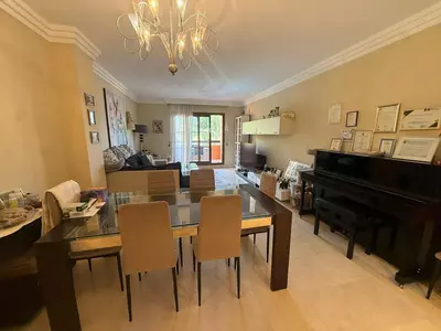 Middle Floor Apartment in Benahavís