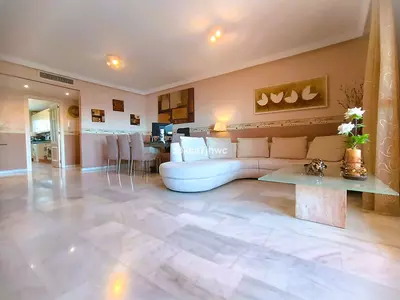 Middle Floor Apartment in Estepona
