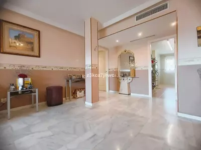 Middle Floor Apartment in Estepona