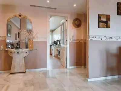 Middle Floor Apartment in Estepona