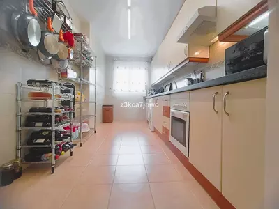 Middle Floor Apartment in Estepona