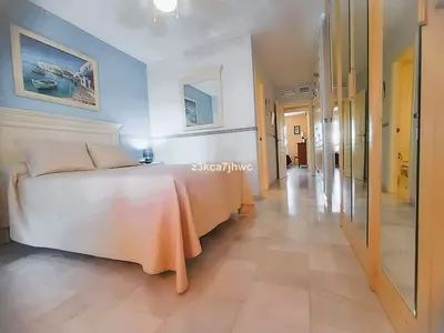 Middle Floor Apartment in Estepona