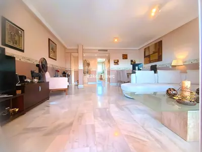 Middle Floor Apartment in Estepona