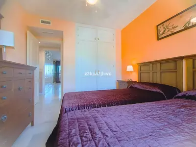 Middle Floor Apartment in Estepona
