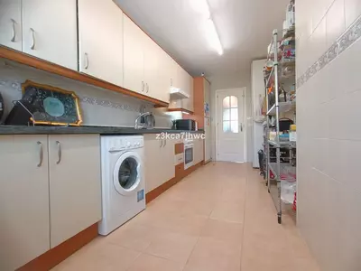 Middle Floor Apartment in Estepona