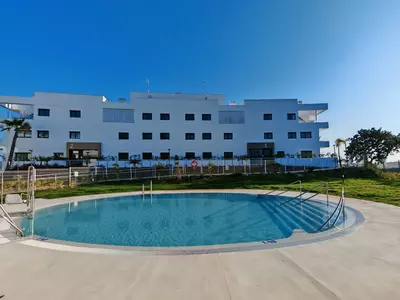 Middle Floor Apartment in Estepona