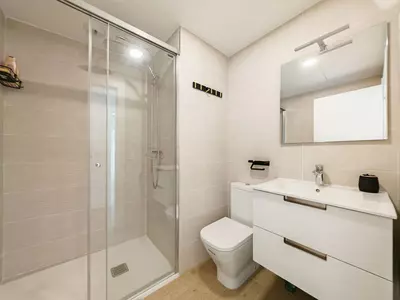 Middle Floor Apartment in Estepona