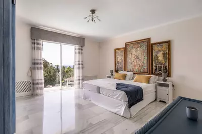 Detached Villa in El Paraiso