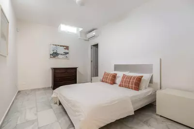 Detached Villa in El Paraiso