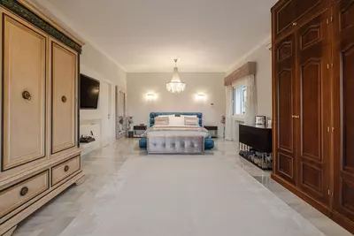 Detached Villa in El Paraiso