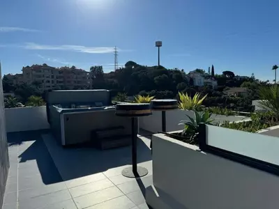 Detached Villa in Elviria