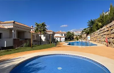 Middle Floor Apartment in Casares Playa