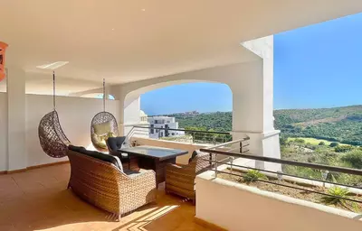 Middle Floor Apartment in Casares Playa