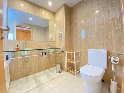 Middle Floor Apartment in Estepona