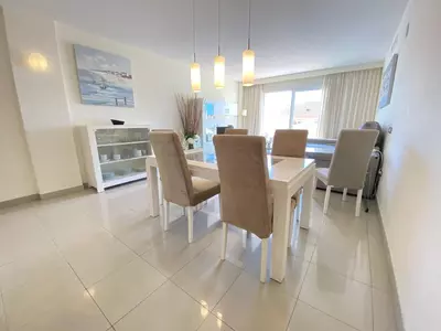 Middle Floor Apartment in Estepona