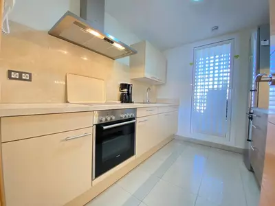Middle Floor Apartment in Estepona