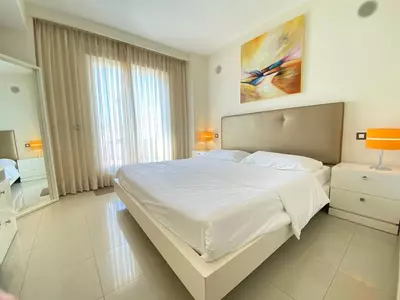 Middle Floor Apartment in Estepona