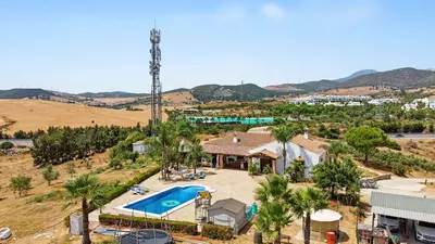 Finca - Cortijo in Casares