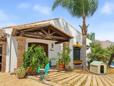Finca - Cortijo in Casares