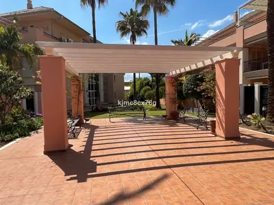 Middle Floor Apartment in Marbella
