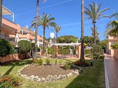 Middle Floor Apartment in Marbella