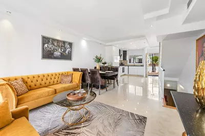 Townhouse in Nueva Andalucía