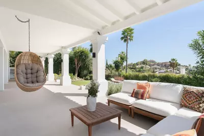 Detached Villa in Nueva Andalucía