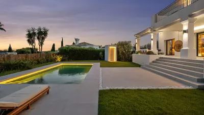 Detached Villa in Nueva Andalucía