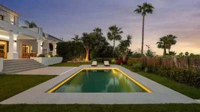 Detached Villa in Nueva Andalucía