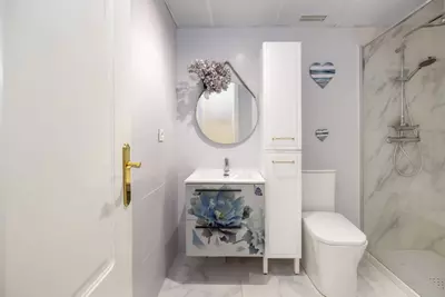 Middle Floor Apartment in Nueva Andalucía