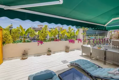 Middle Floor Apartment in Nueva Andalucía