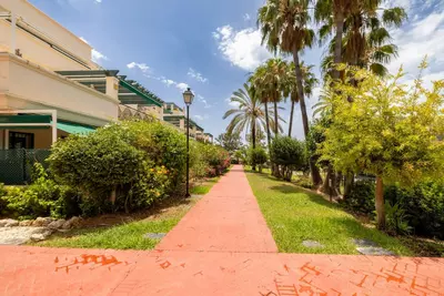 Middle Floor Apartment in Nueva Andalucía