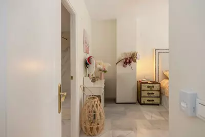 Middle Floor Apartment in Nueva Andalucía