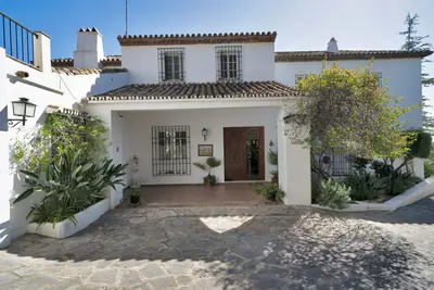 Detached Villa in Puerto Banús