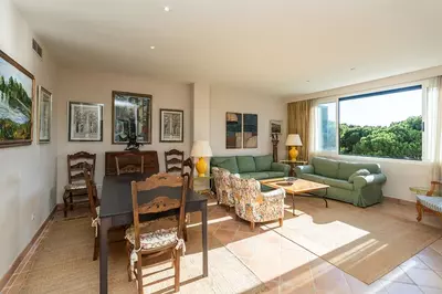 Middle Floor Apartment in Elviria