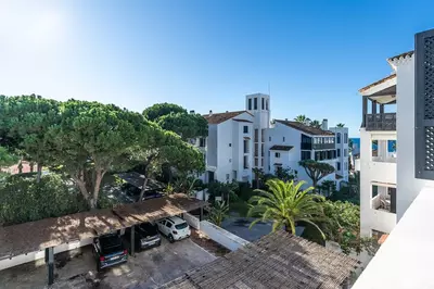 Middle Floor Apartment in Elviria
