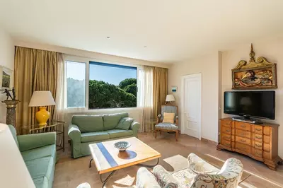 Middle Floor Apartment in Elviria
