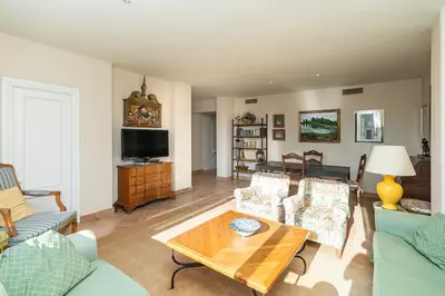 Middle Floor Apartment in Elviria