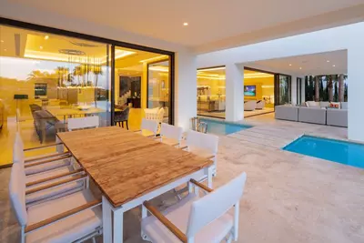 Detached Villa in Nueva Andalucía