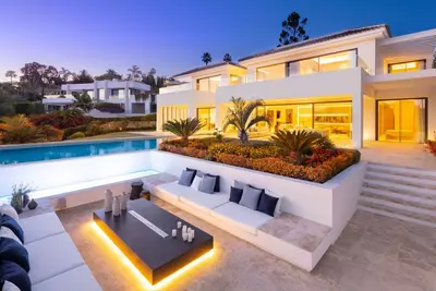 Detached Villa in Nueva Andalucía