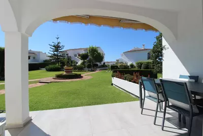 Ground Floor Apartment in El Paraiso