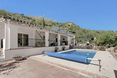 Finca - Cortijo in Estepona