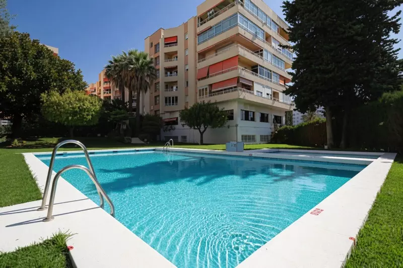 Middle Floor Apartment in Marbella