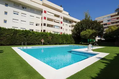 Middle Floor Apartment in Marbella