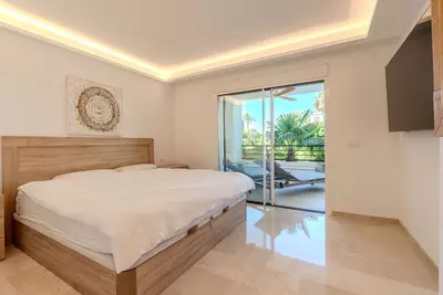 Middle Floor Apartment in Puerto Banús