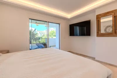 Middle Floor Apartment in Puerto Banús