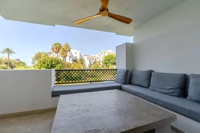 Middle Floor Apartment in Puerto Banús
